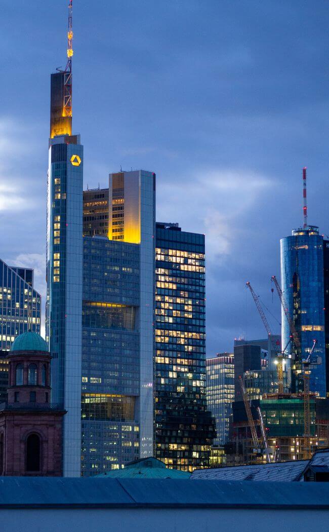Rat der Religionen Frankfurt Vorstand Religion ist vielfältig (650 × 1350 px) (1)